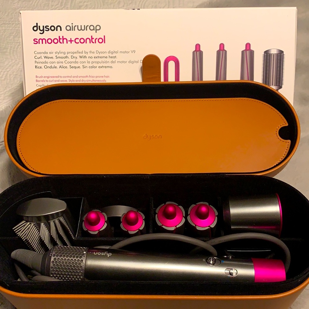 Dyson AirWrap- Smooth Control Bundle